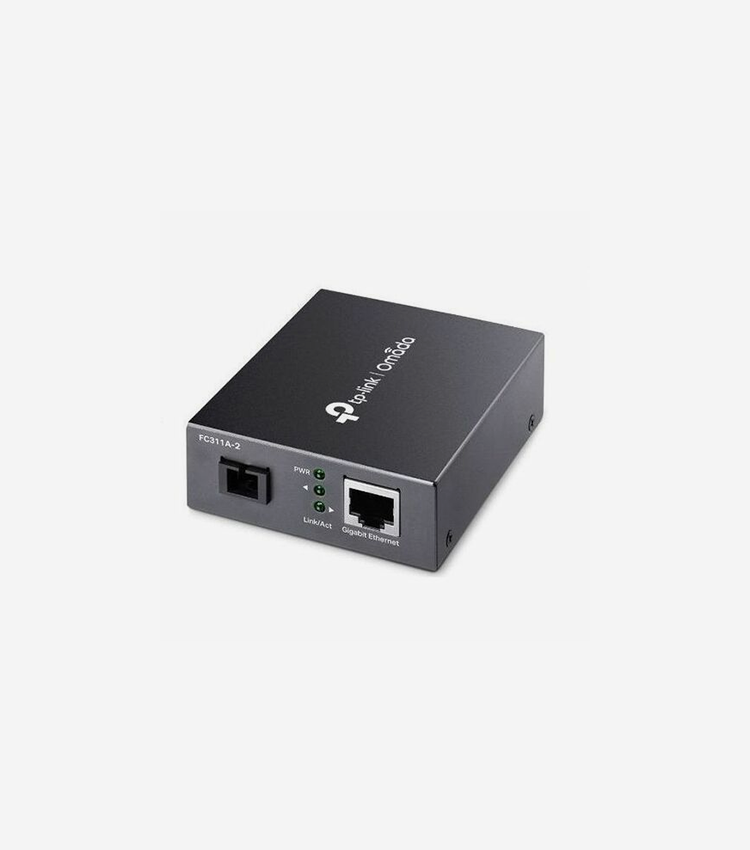 TP-Link Gigabit WDM Media Converter - 1 x Network (RJ-45) - 1 x SC Ports - DuplexSC Port - Single-mode - 0.05 mil (0 mm), 0.06 mil (0 mm) Fiber - Gigabit Ethernet - 10/100/1000Base-T, 100Base-TX, 1000Base-TX - 1000 Mbit/s - 20 km - Standalone, Rack-mountable